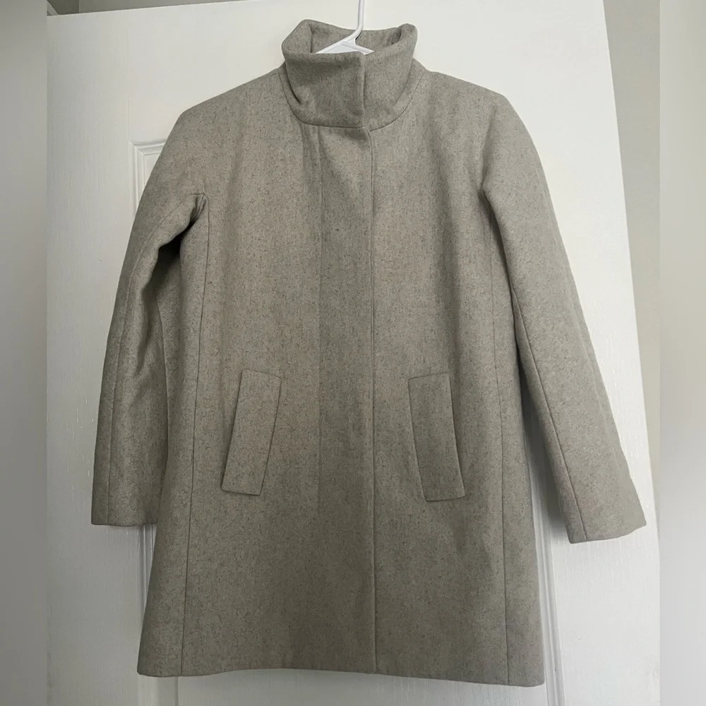 “Like New”J. Crew Women's Gray City Coat Wool Blend Long Line Button High Collar